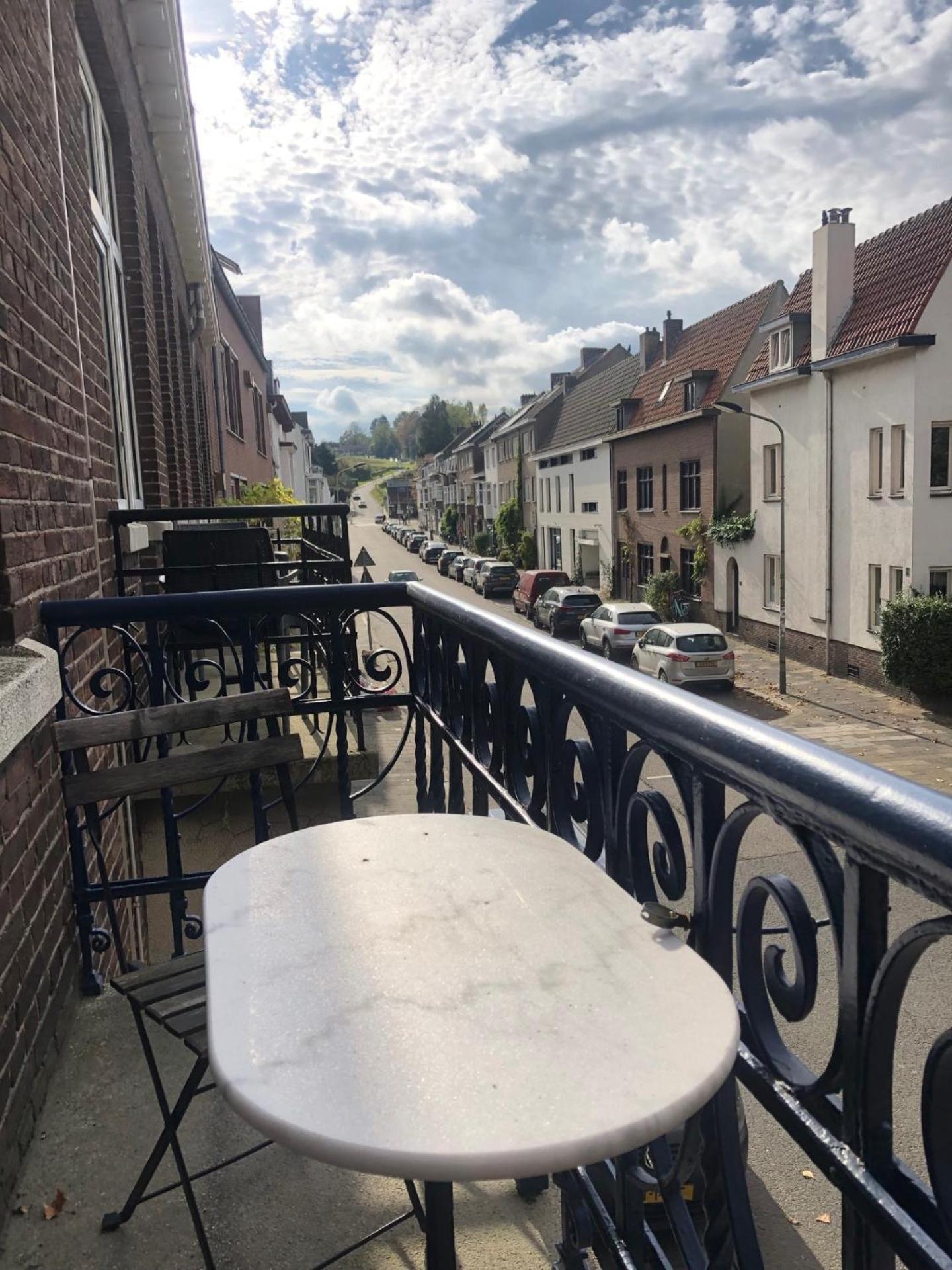 Logis Pastis Hotel Маастрихт Екстериор снимка