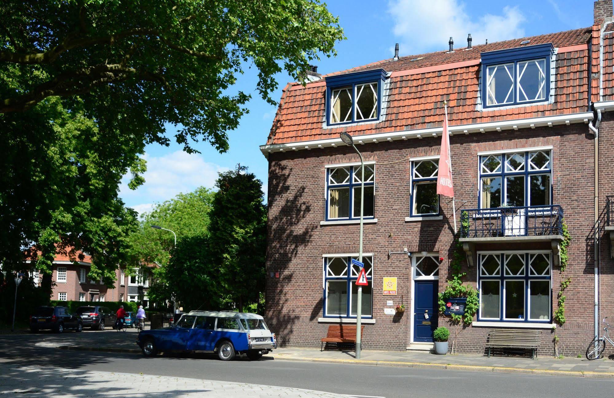 Logis Pastis Hotel Маастрихт Екстериор снимка